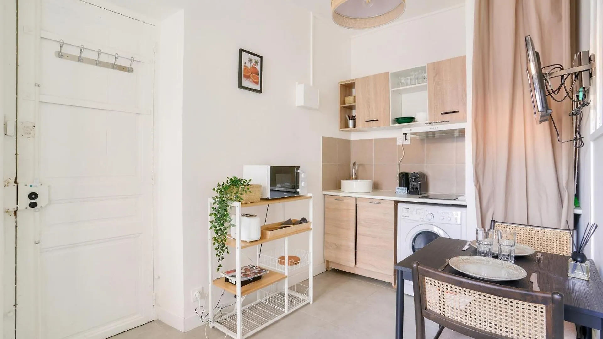 Beautiful Studio In The 15 District Paris França
